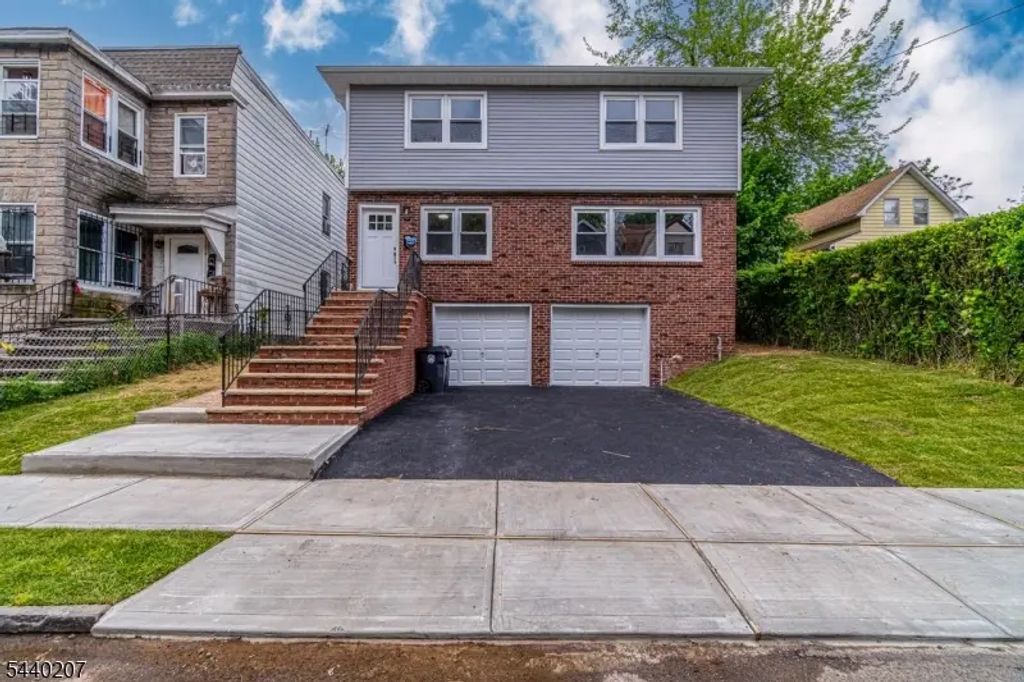 115 Smith St, Newark City