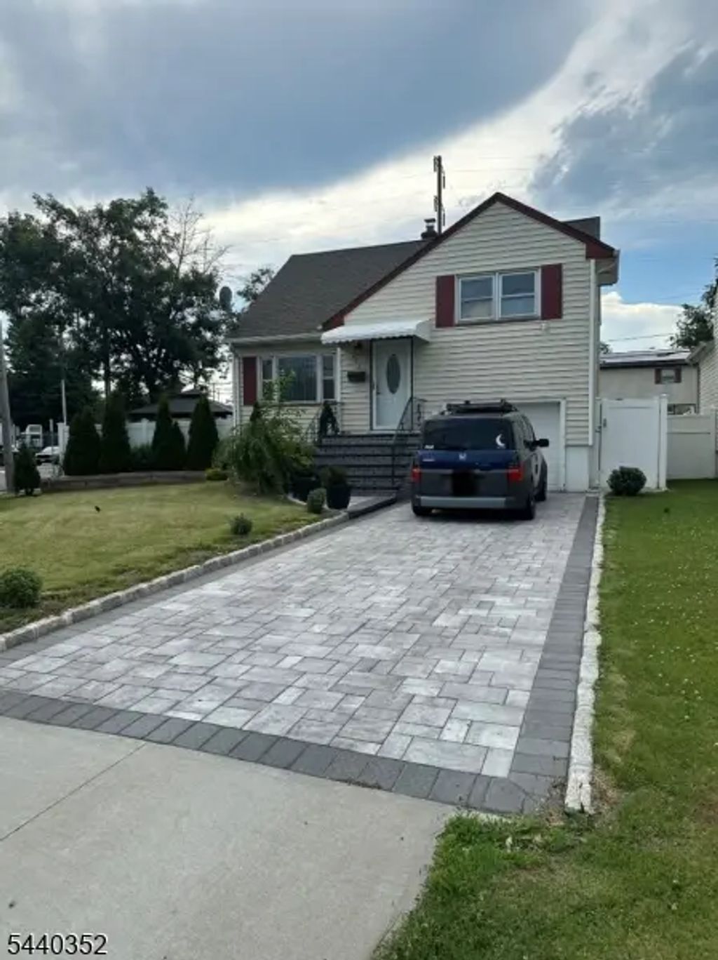 422 W Linden Ave, Linden City