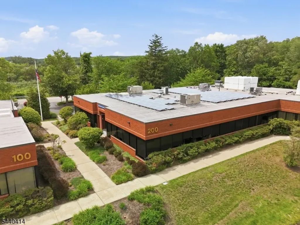 200 Mineral Springs Dr, Rockaway Twp.