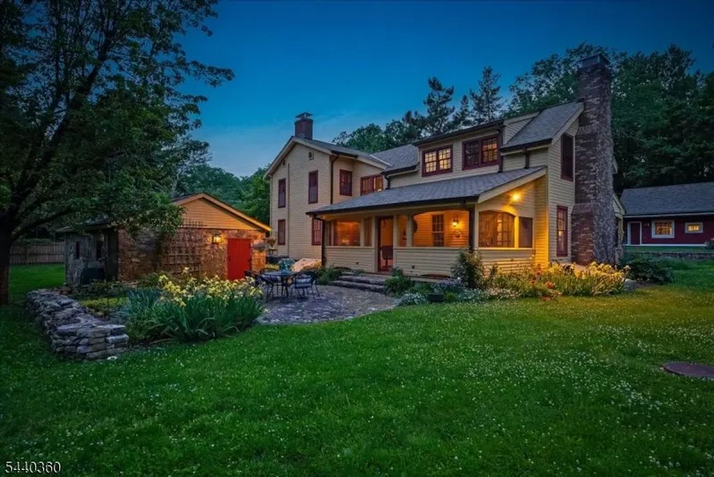 1014 Califon Cokesbury Rd, Tewksbury Twp.