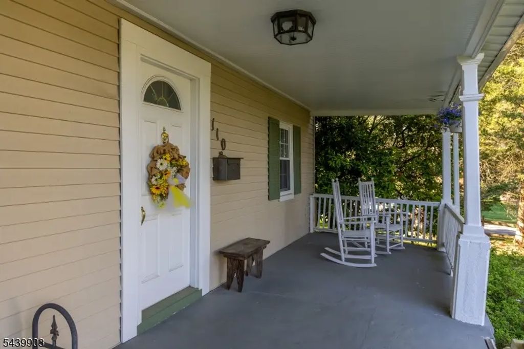 110 Vail St, Hackettstown Town