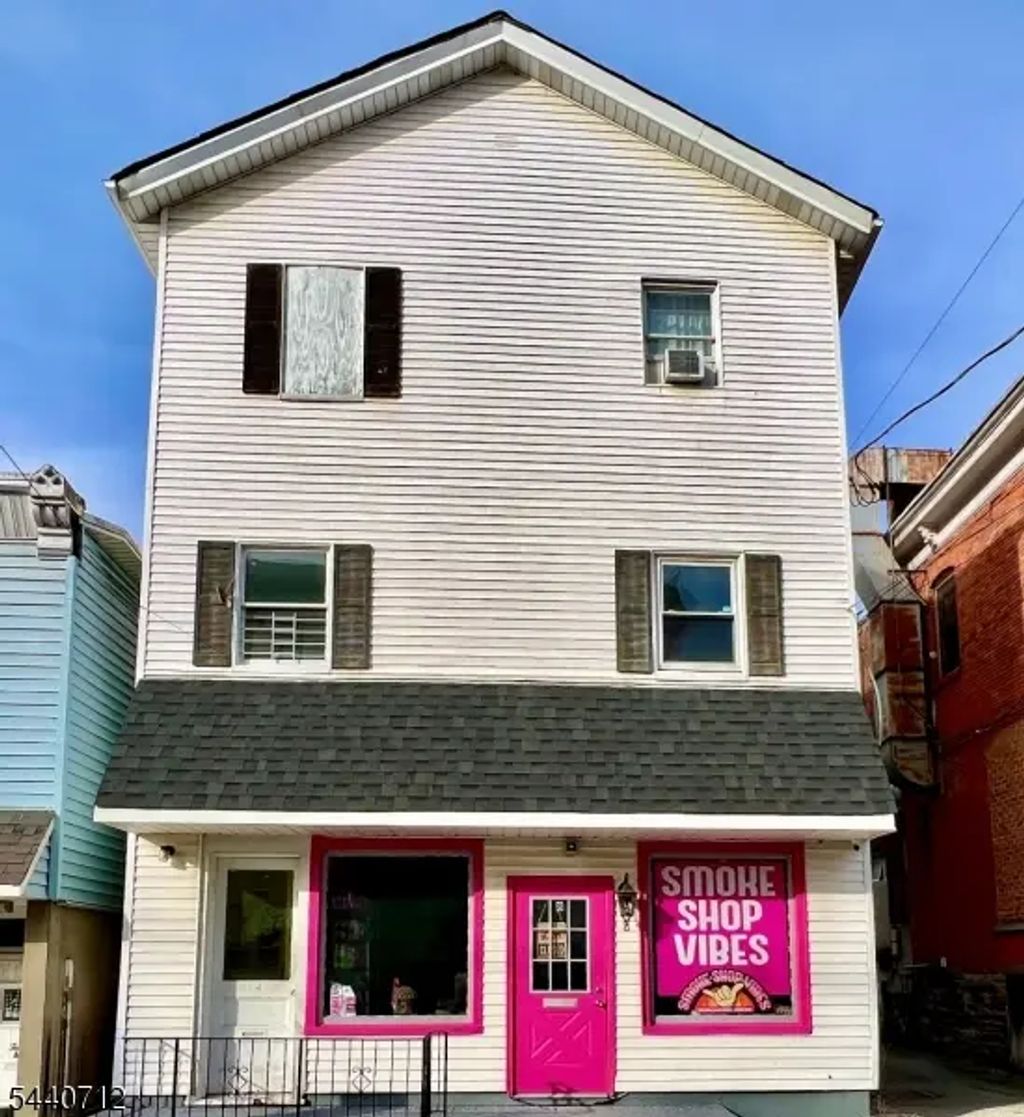 8 Newton Ave, Sussex Boro