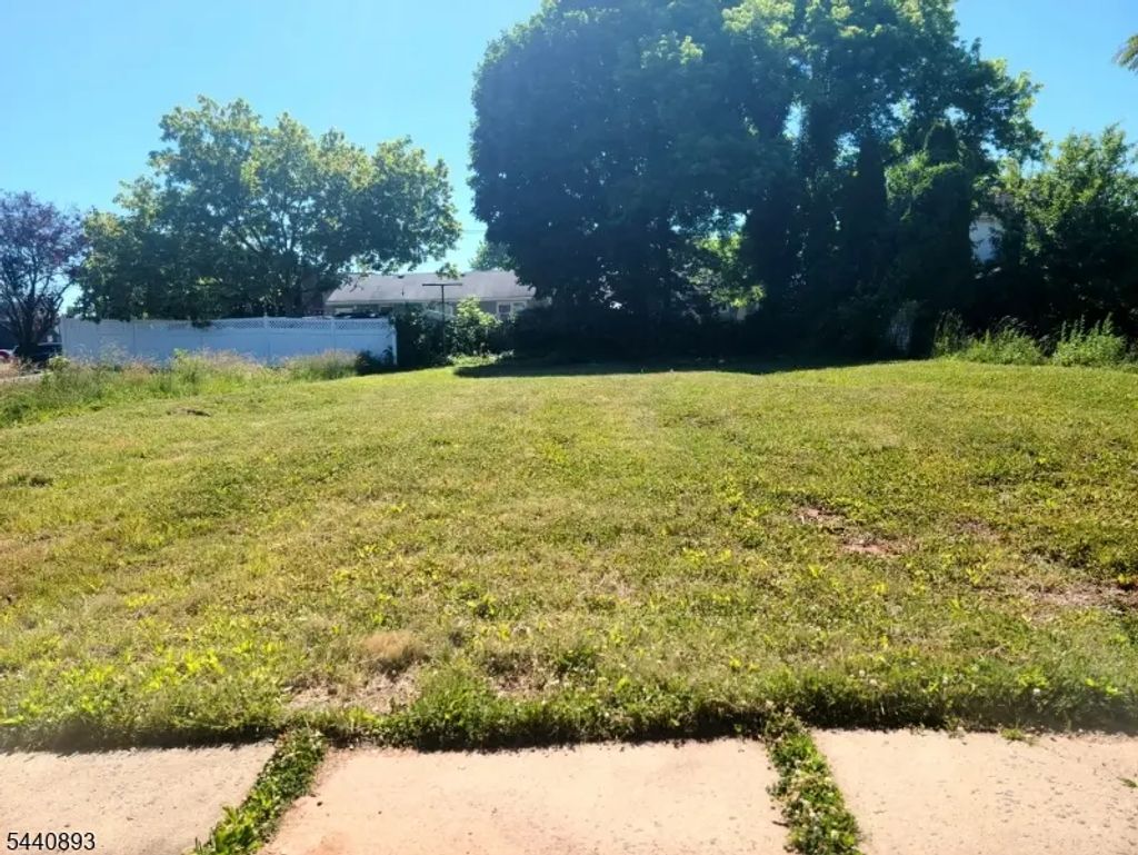 310 N 2nd Ave, Manville Boro