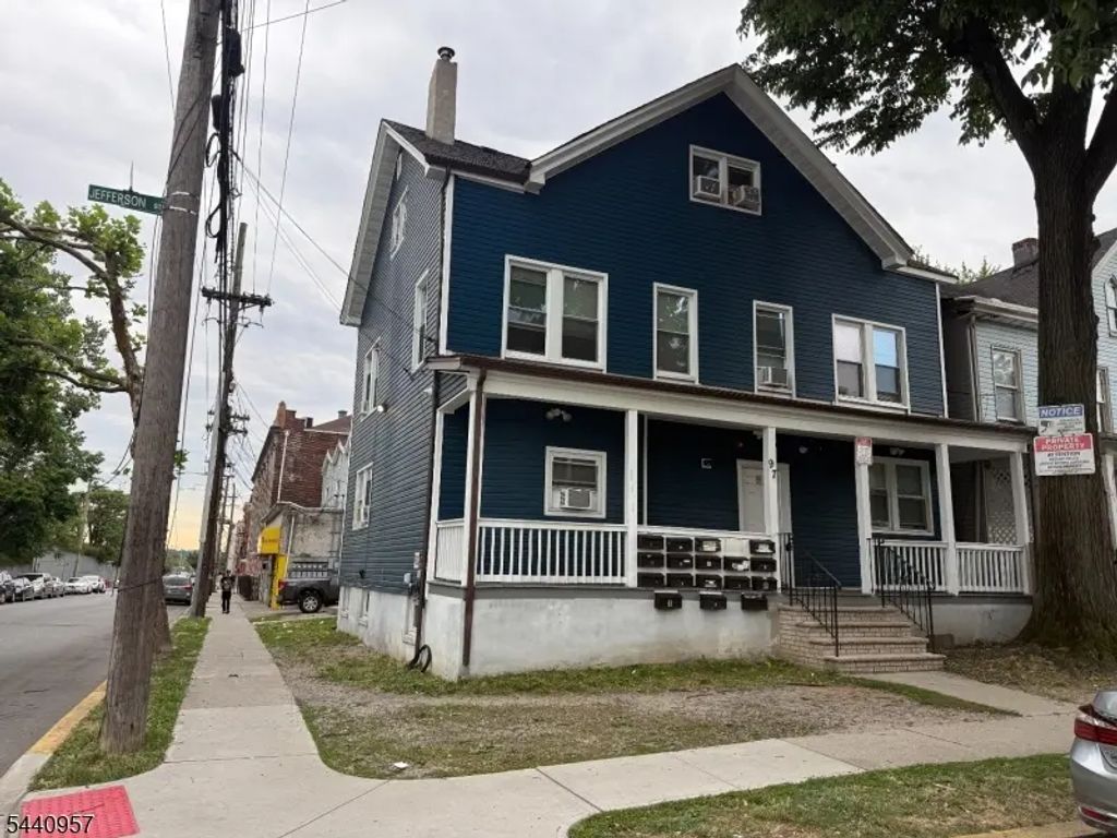 97 Jefferson St, Passaic City