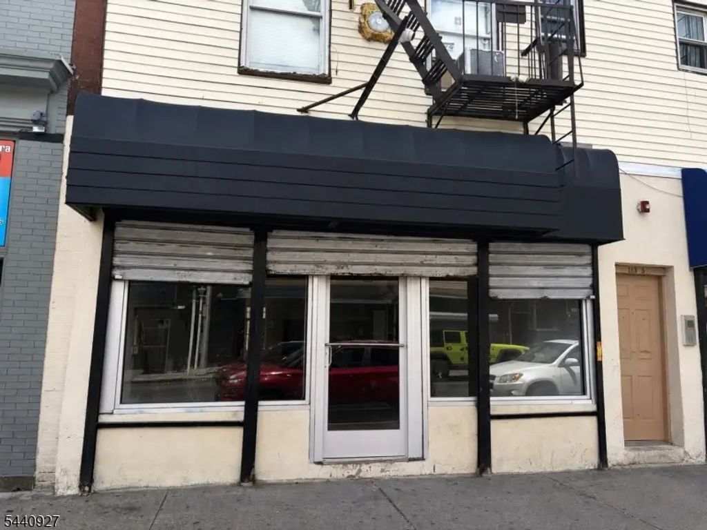 153 Passaic St, Passaic City