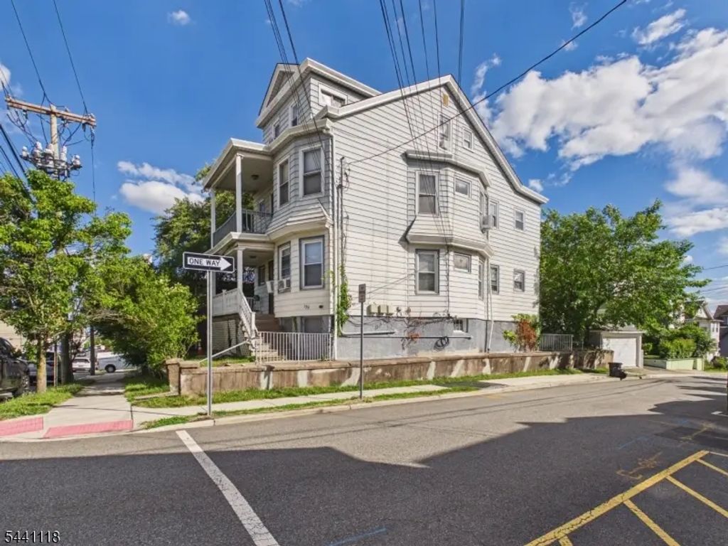 139 Fairview Ave, Prospect Park Boro