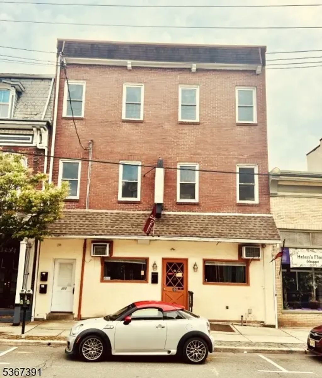 150 S Main St, Phillipsburg Town