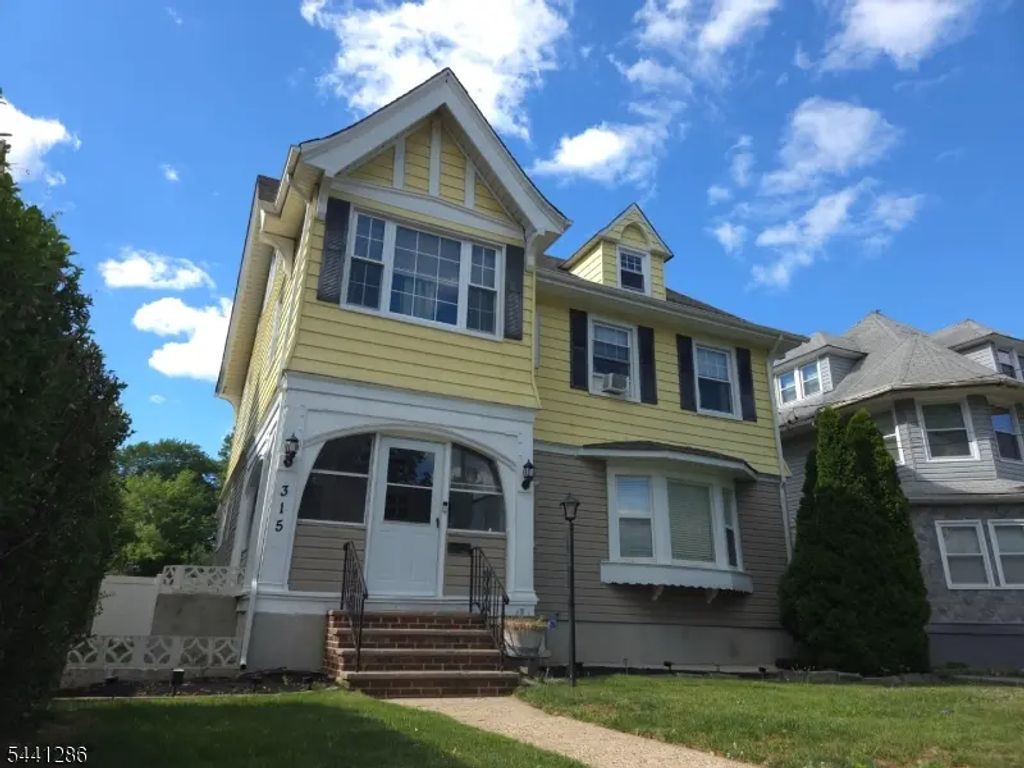 315 E 3rd Ave, Roselle Boro