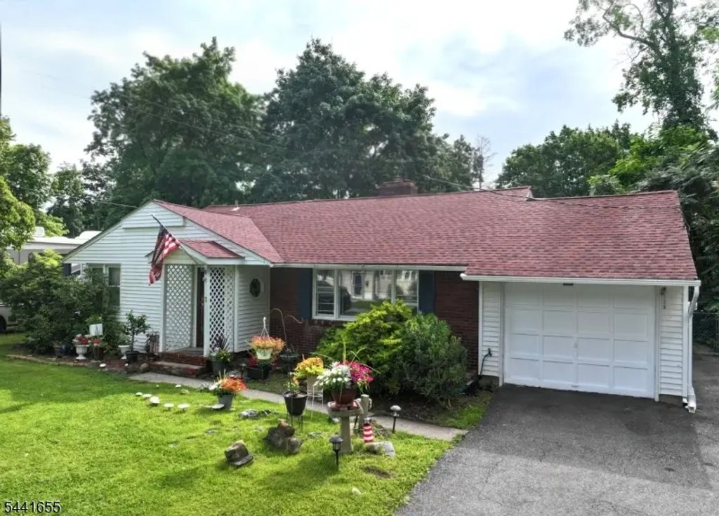 11 N Clark St, Ogdensburg Boro