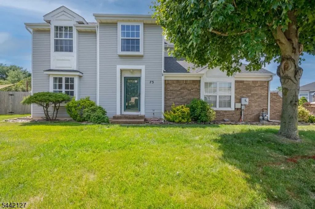 73 Kentucky Way, Freehold Twp.
