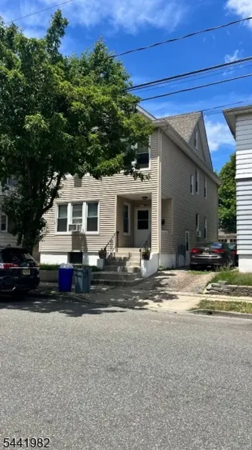 52 Christie Ave, Clifton City