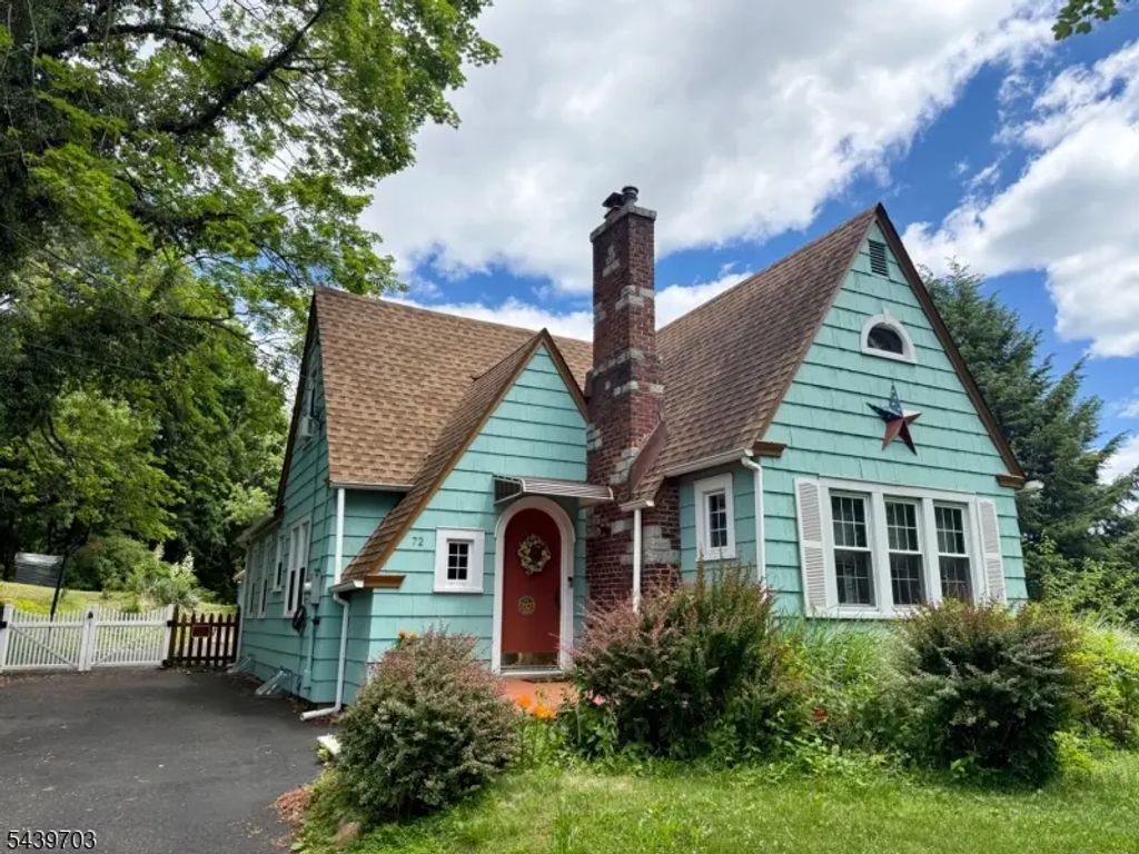 72 Hillcrest Rd, Watchung Boro