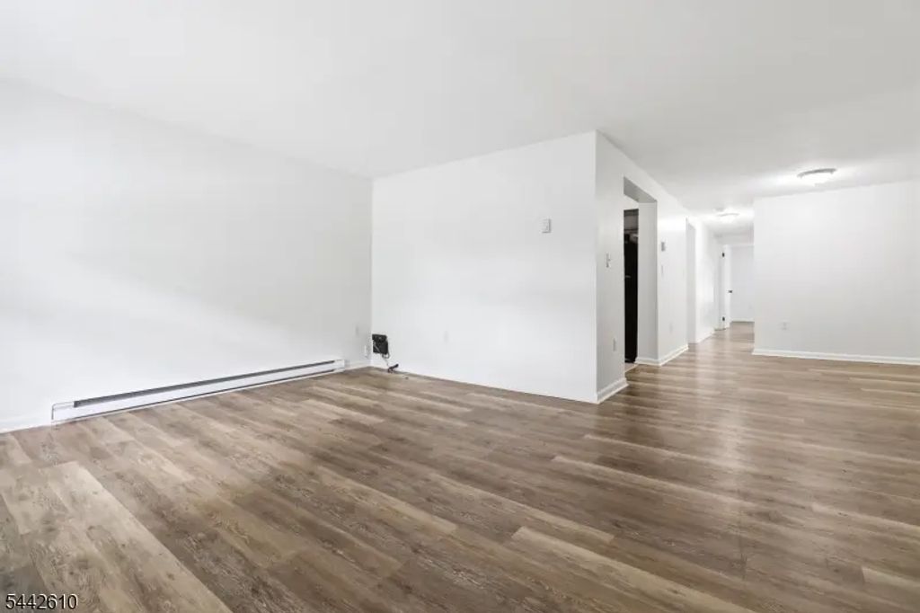 595 Orange St, Newark City