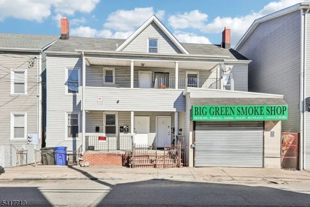 106 E Main St, Paterson City