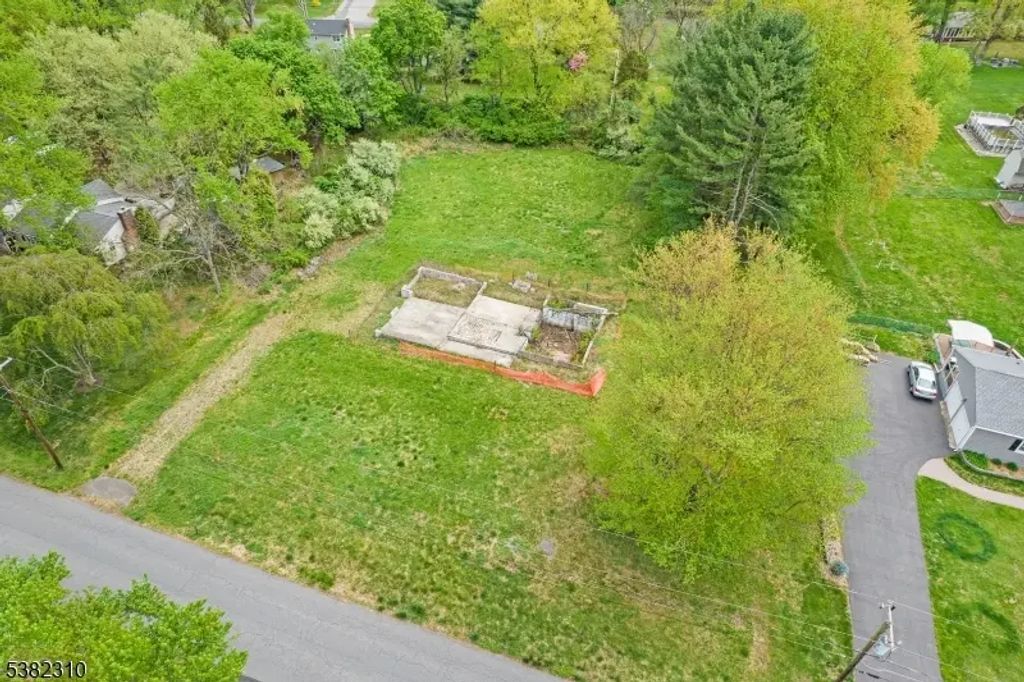 10 Concord Rd, Clinton Twp.