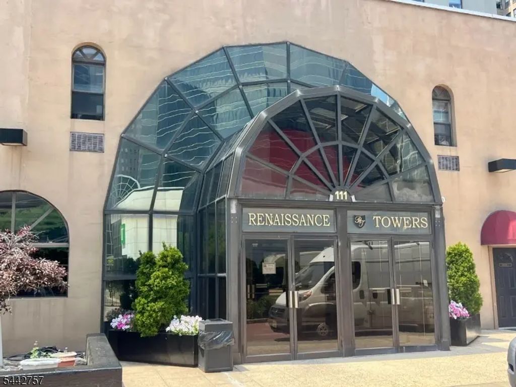 111 Mulberry St, Newark City