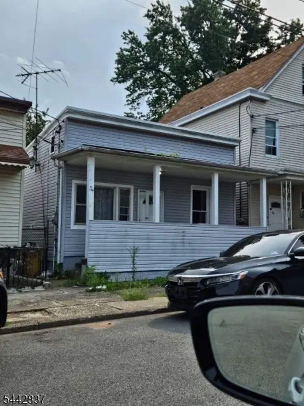34 8th Ave, Paterson City