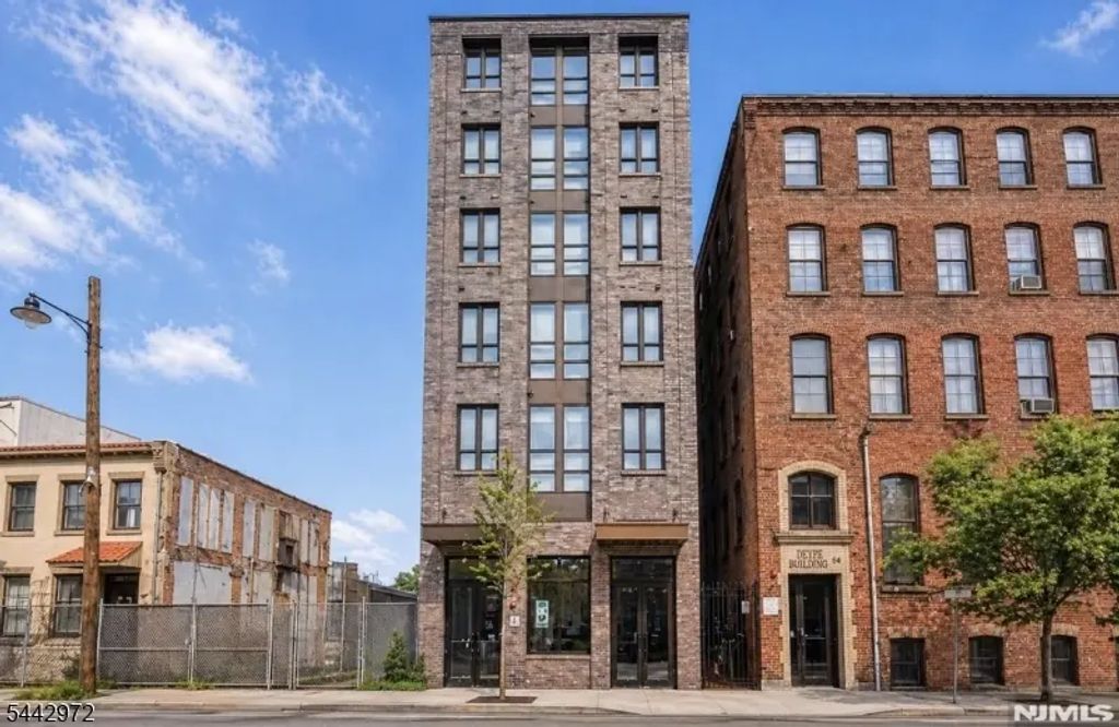 58 Union St, Newark City