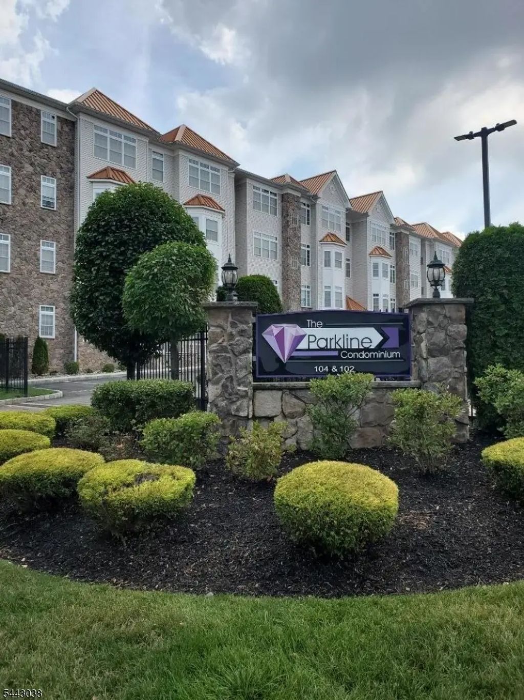 104 E Elizabeth Ave, Linden City