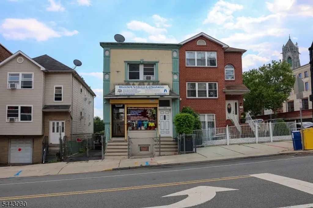 70 Park Ave, Newark City