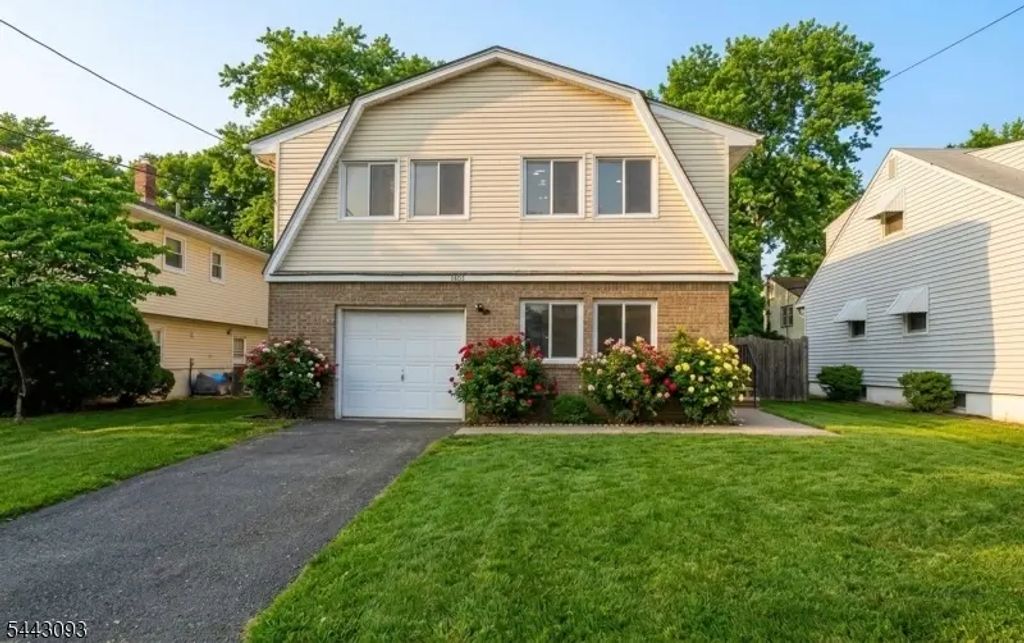 1405 Sloane Blvd, Plainfield City