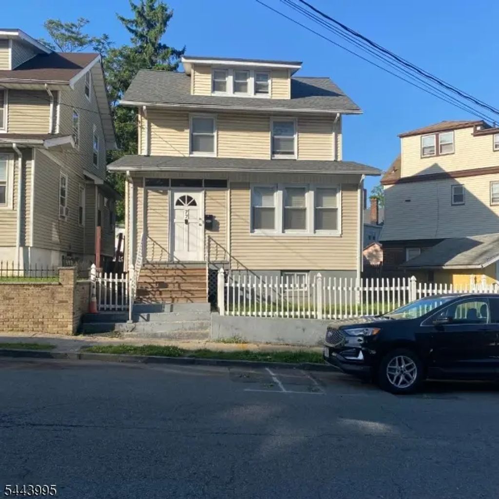 77 Wagner Pl, Irvington Twp.