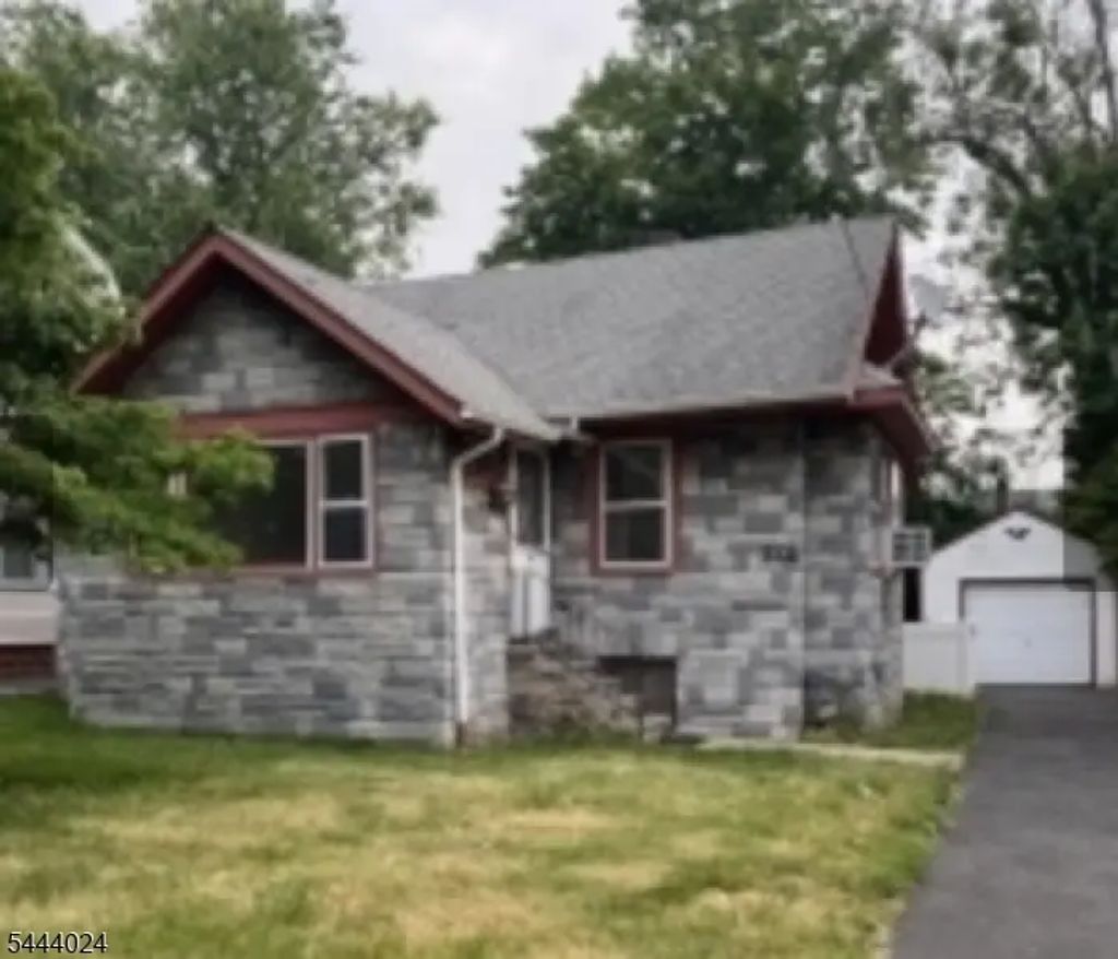 1137 Charlotte Pl, Rahway City