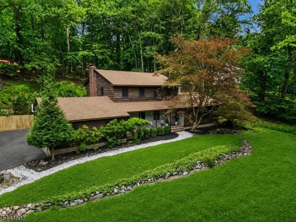 32 Cherryville Hollow Rd, Raritan Twp.