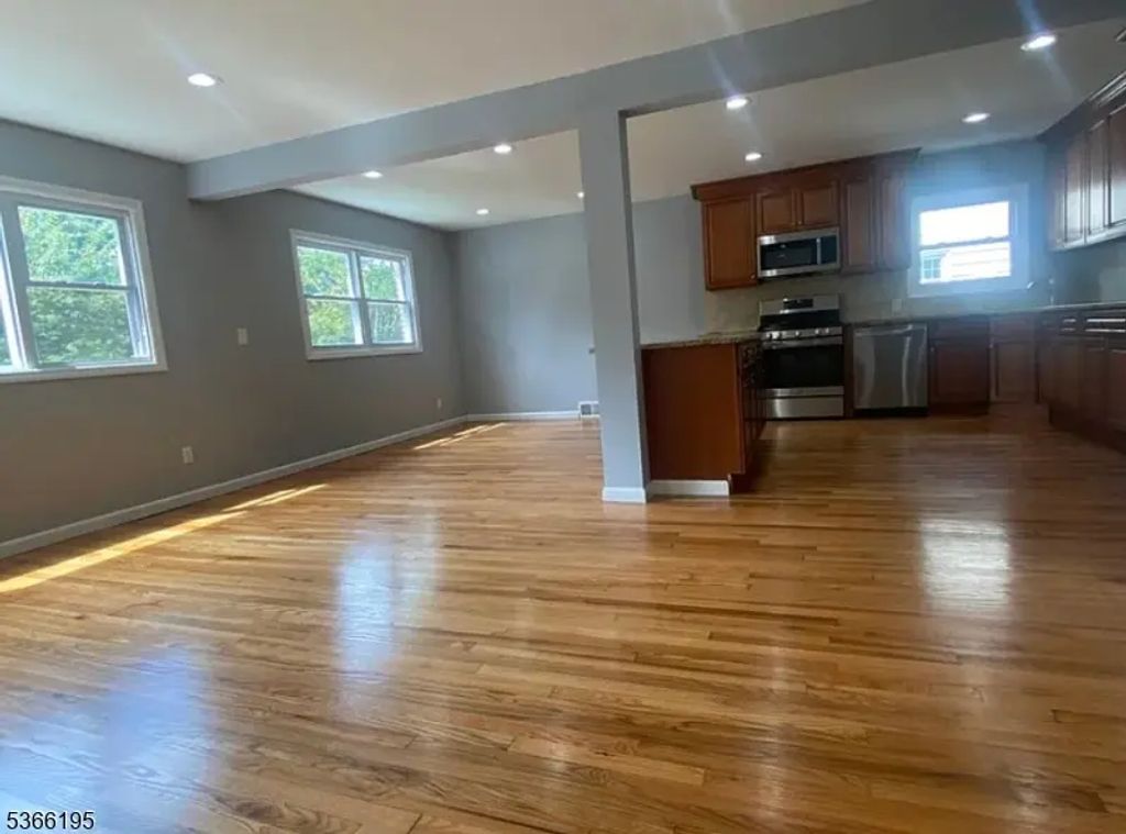 2089 Galloping Hill Rd, Union Twp.
