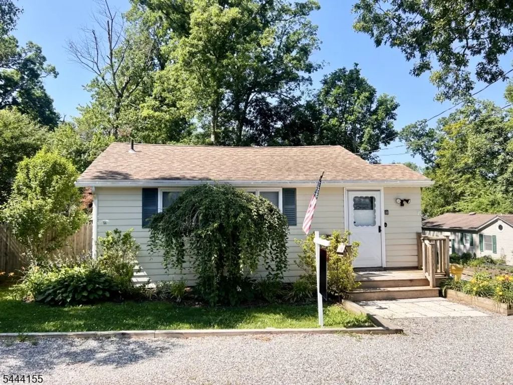 89 Tintle Ave, West Milford Twp.