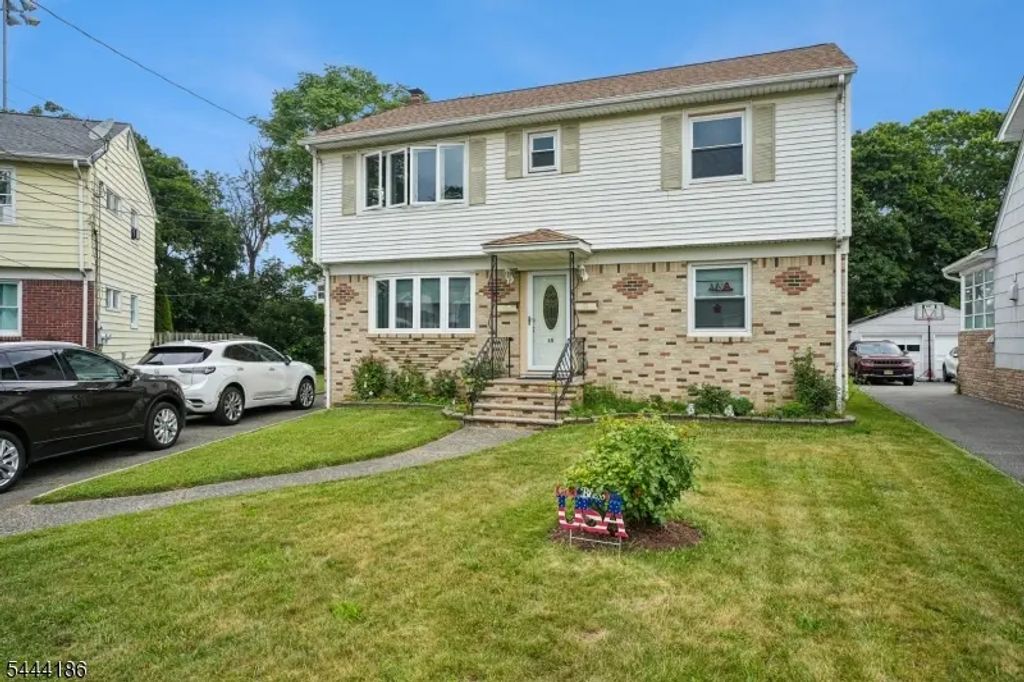 15 Wright Ct, Bloomfield Twp.