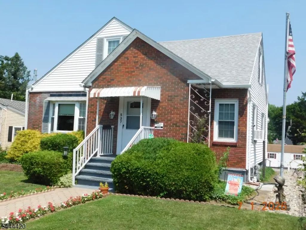 537 John Mitchell Ave, Phillipsburg Town