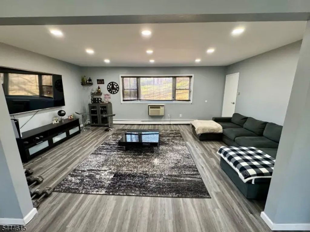 2467 State Route 10, Parsippany-Troy Hills Twp.