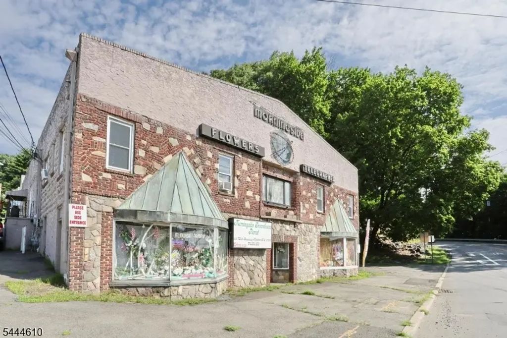 554 W Broadway, Haledon Boro