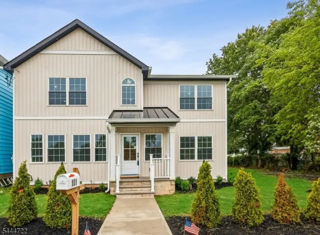 101 Saint Stephens Ave, Woodbridge Twp.