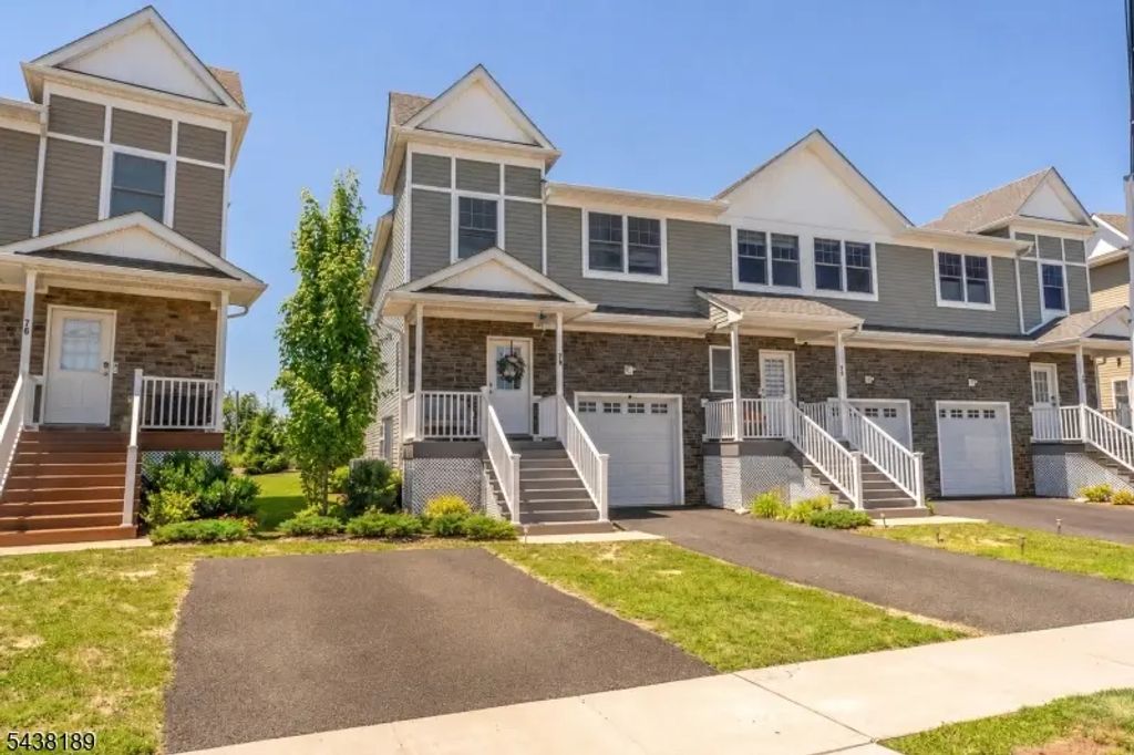 78 Valerie Dr, Manville Boro