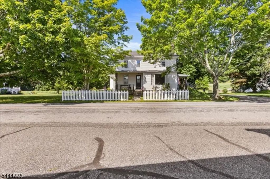 9 Jacksonburg Rd, Blairstown Twp.