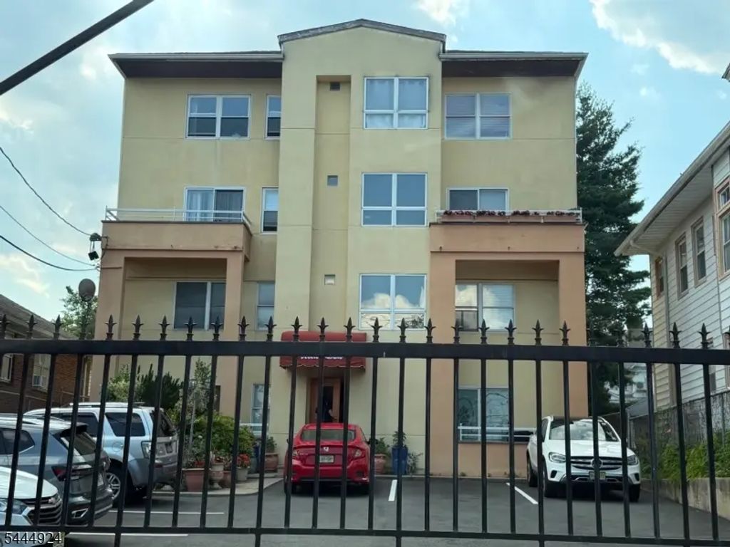 468-470 Mount Prospect Ave, Newark City