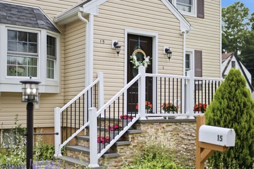 15 Spruce Pl, Denville Twp.