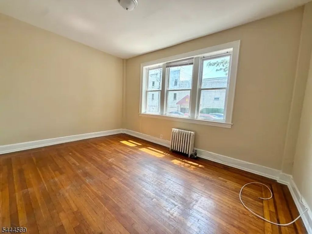 143 Prospect Ave, Irvington Twp.