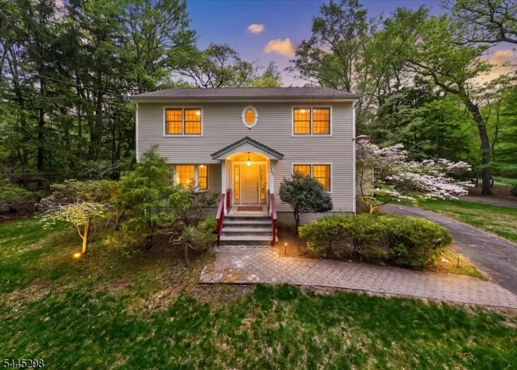 157 Grove St, Ramsey Boro