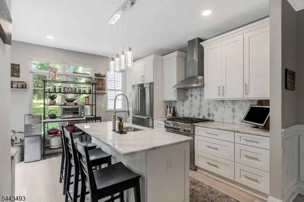 120 Loft Dr, Bridgewater Twp.