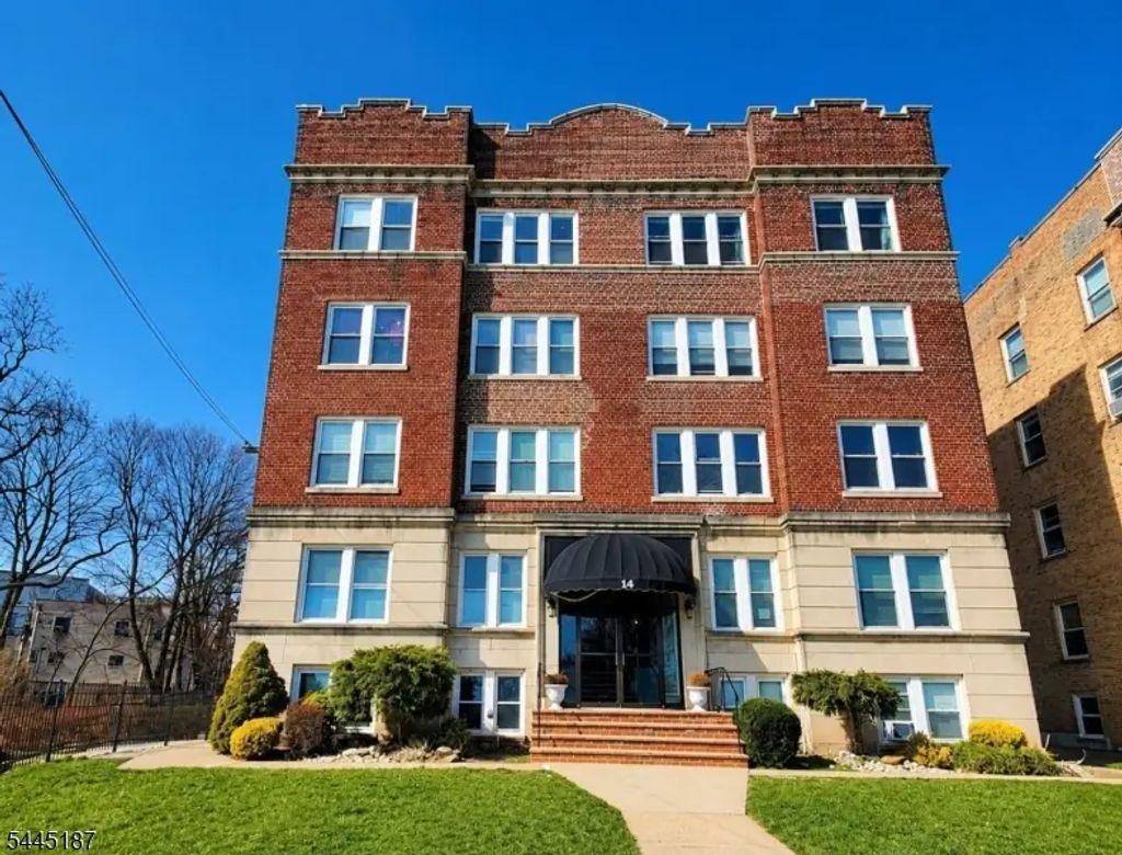 14 Forest St, Montclair Twp.
