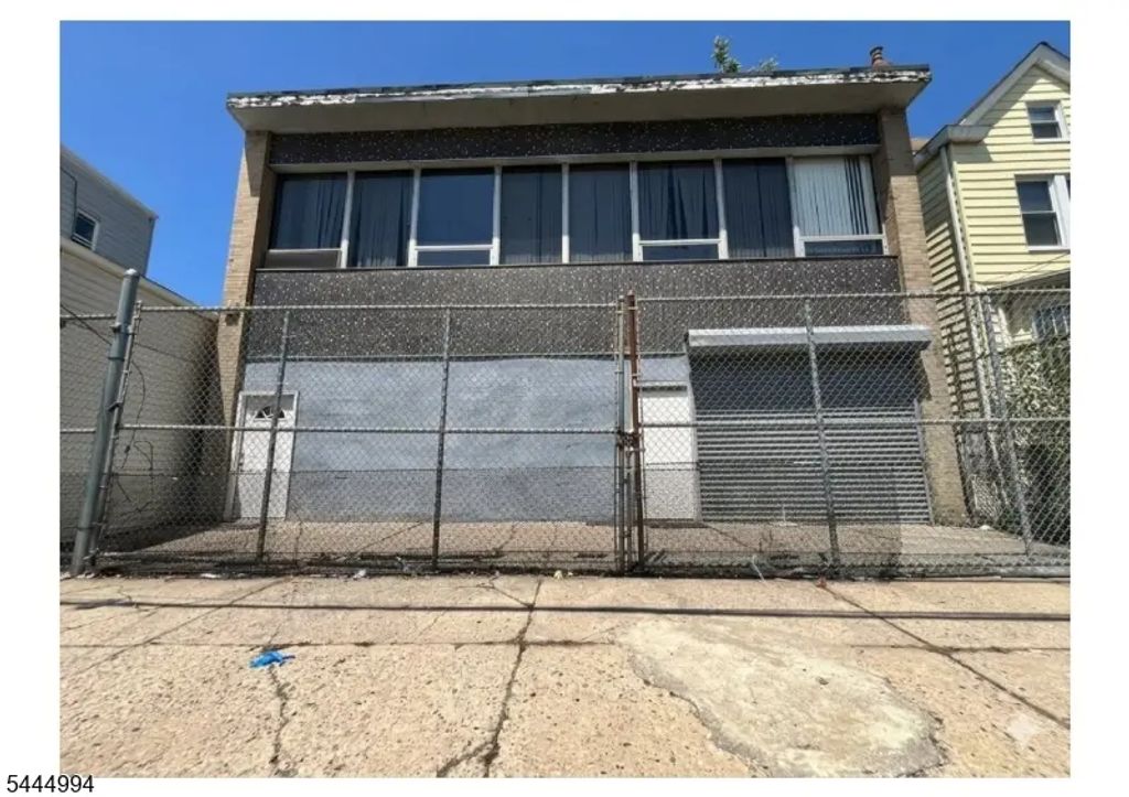 87 Maple Ave, Irvington Twp.