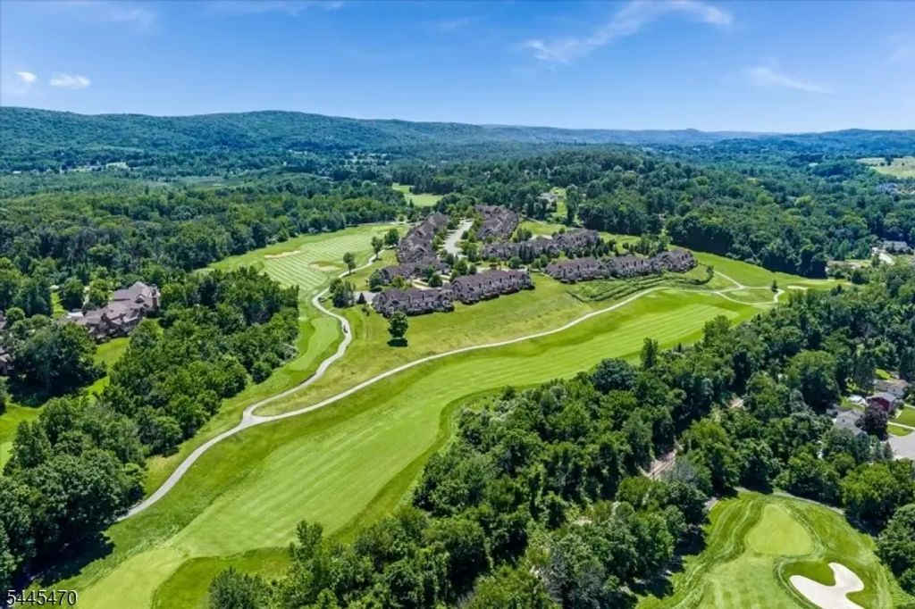 9 Rockhall Ct, Hardyston Twp.