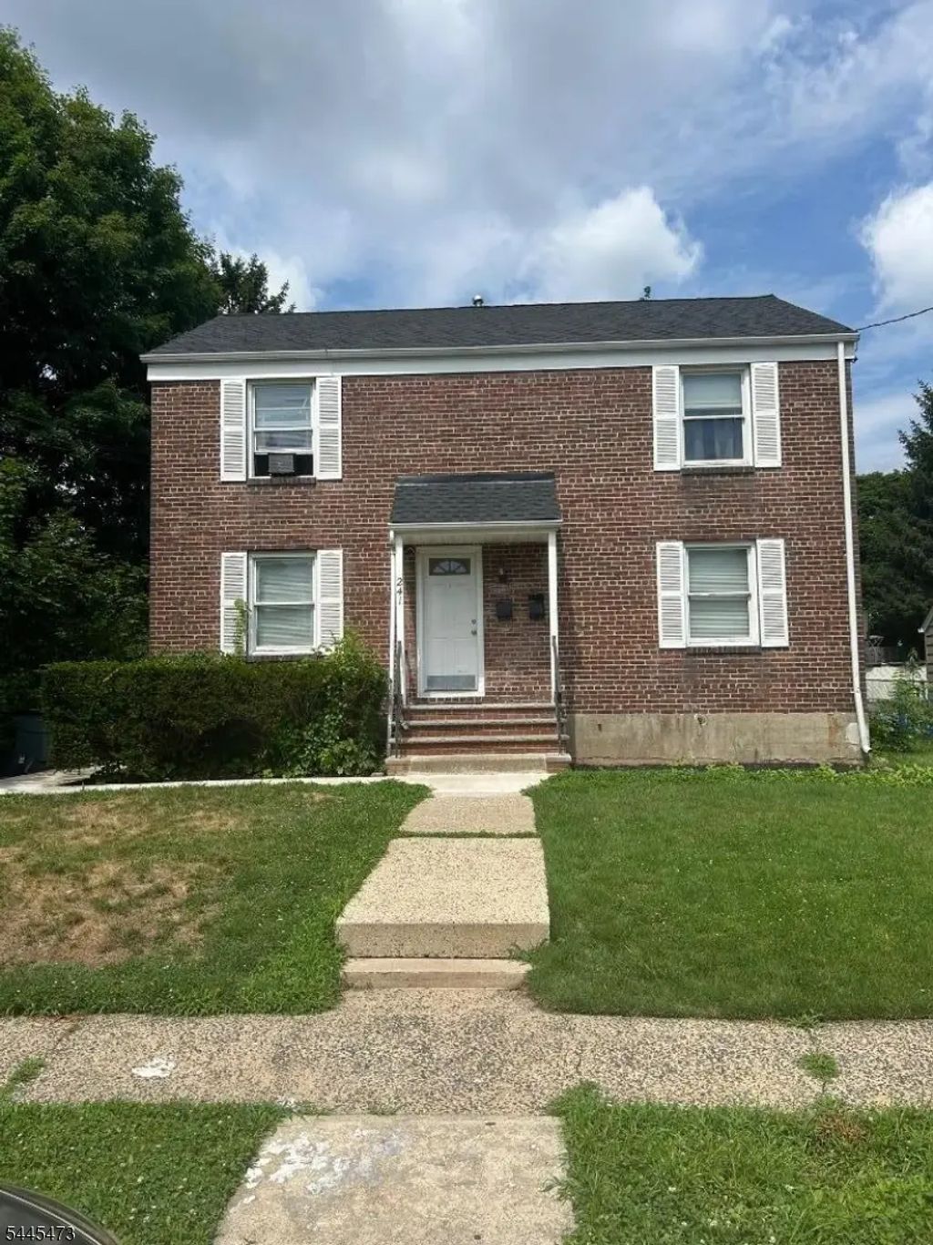 241 N 3rd Ave, Manville Boro