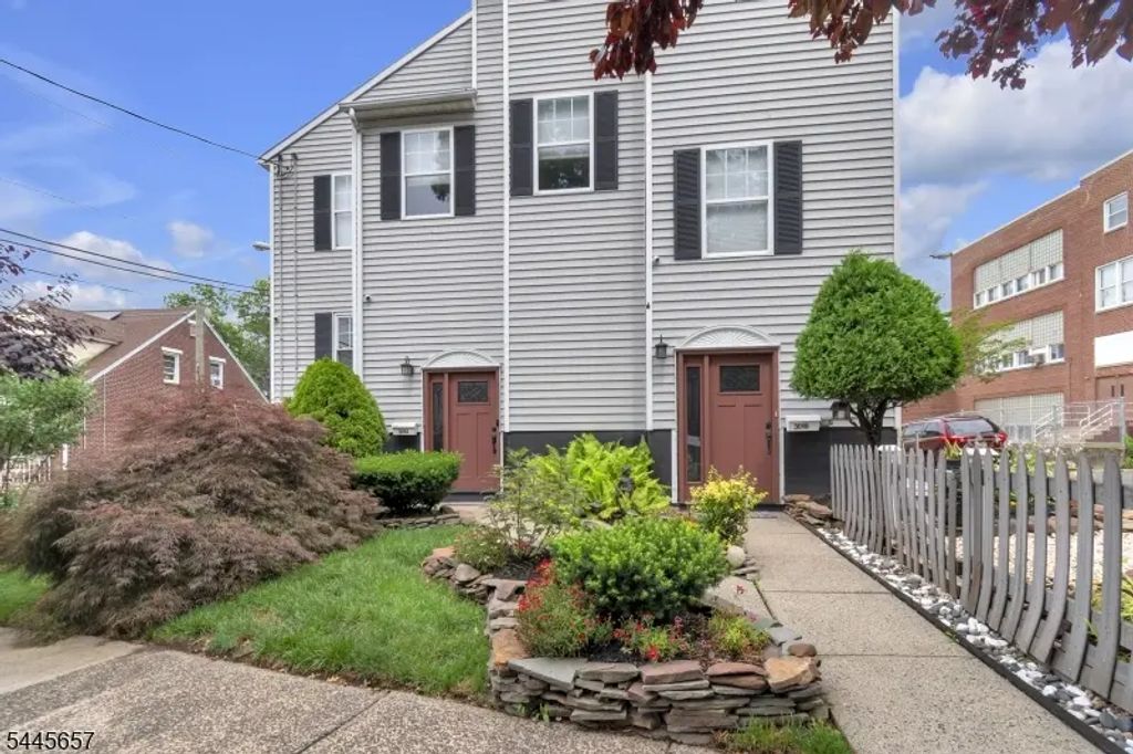 301 Nesbit Ter, Irvington Twp.