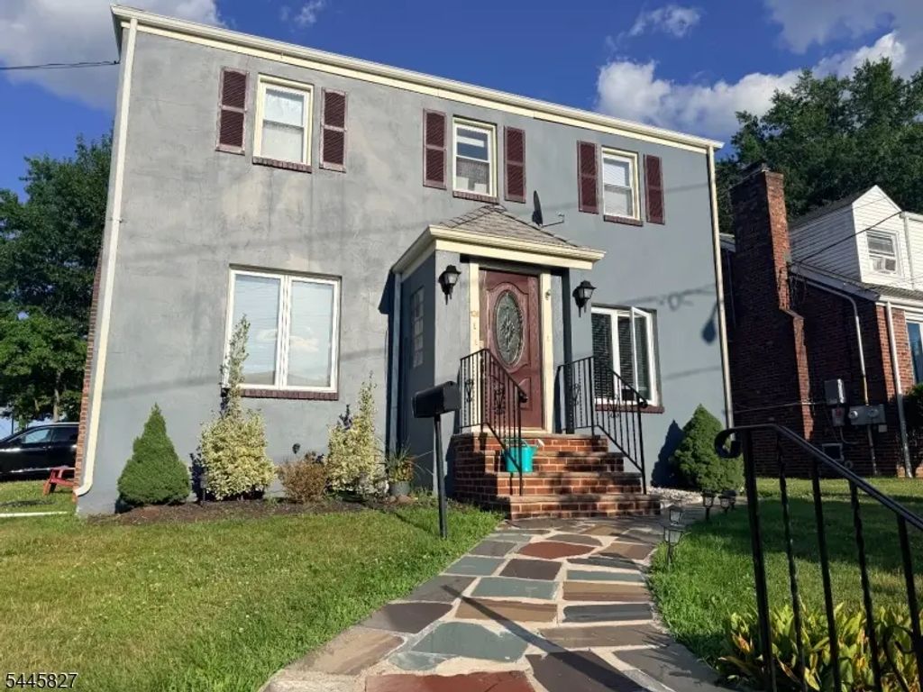 136 Belmohr St, Belleville Twp.