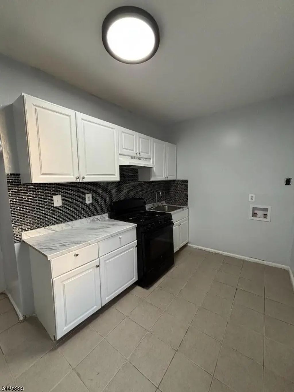 587 Ml King Blvd, Newark City