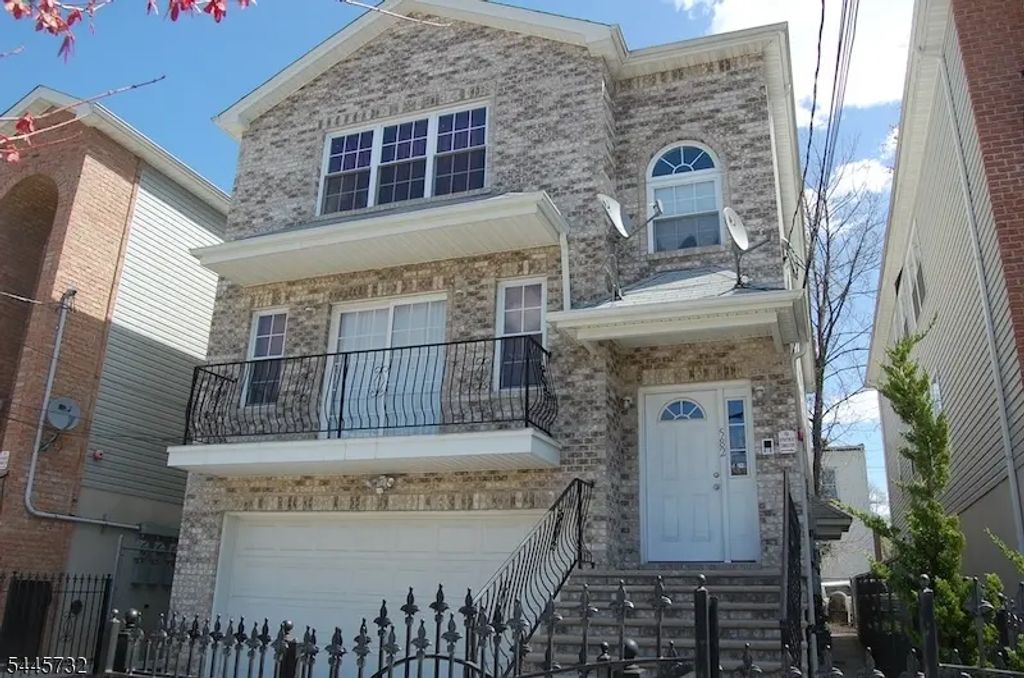 582 S 19th, Newark City